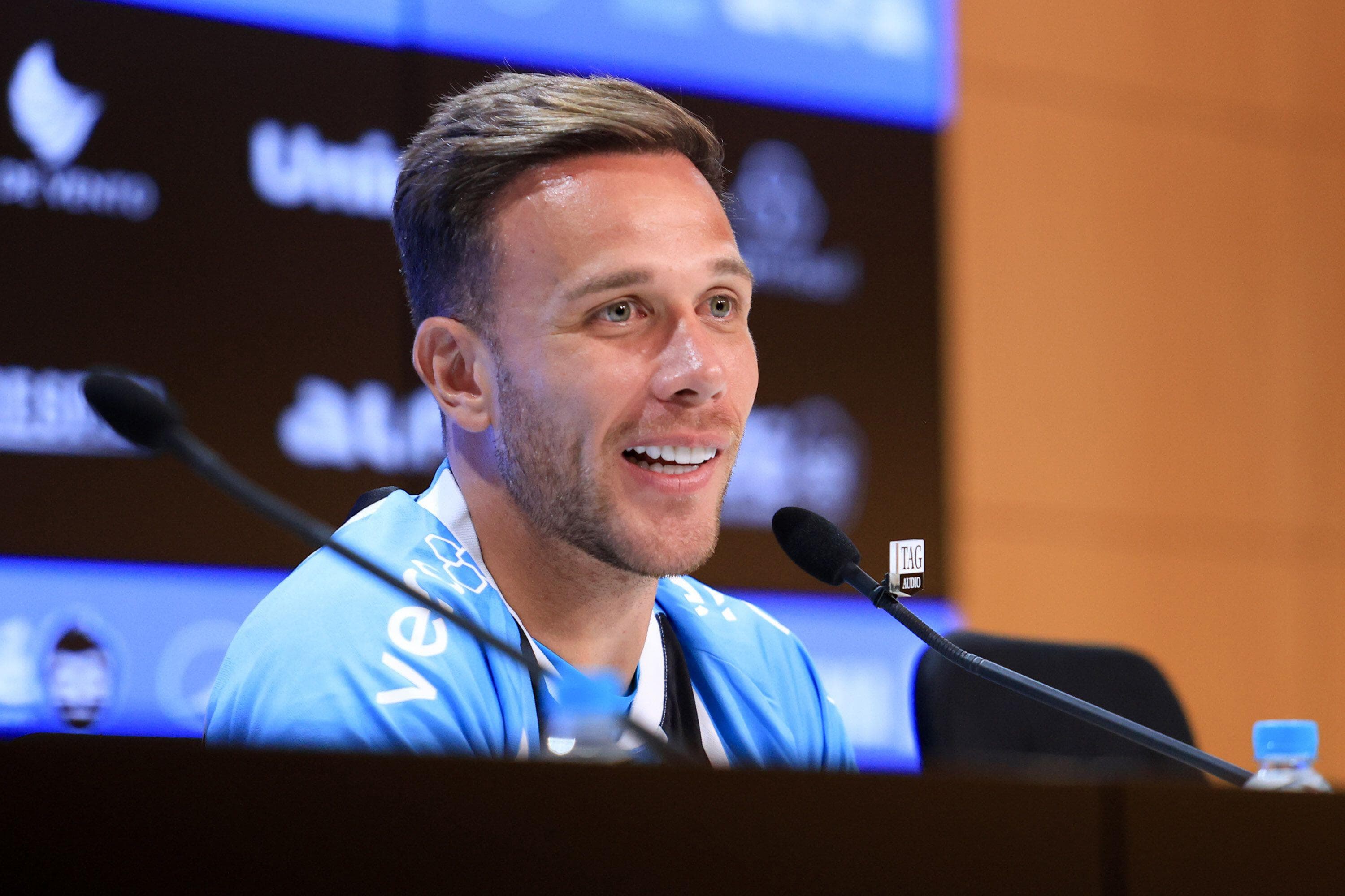 Arthur no Corinthians: entenda como está a negociação pelo volante
